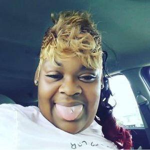 Meet your Posher, Lakisha